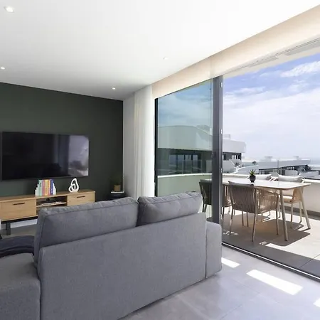 Penthouse With Sea And Sunset Views Malaga